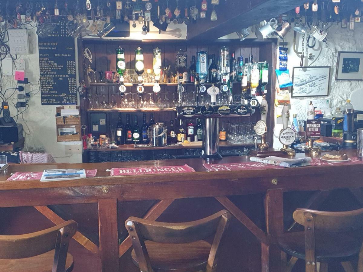 The Old Red Lion Bruton Exterior foto